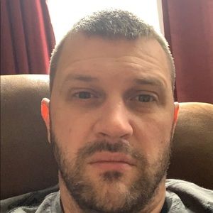 Meet your Posher, Adam